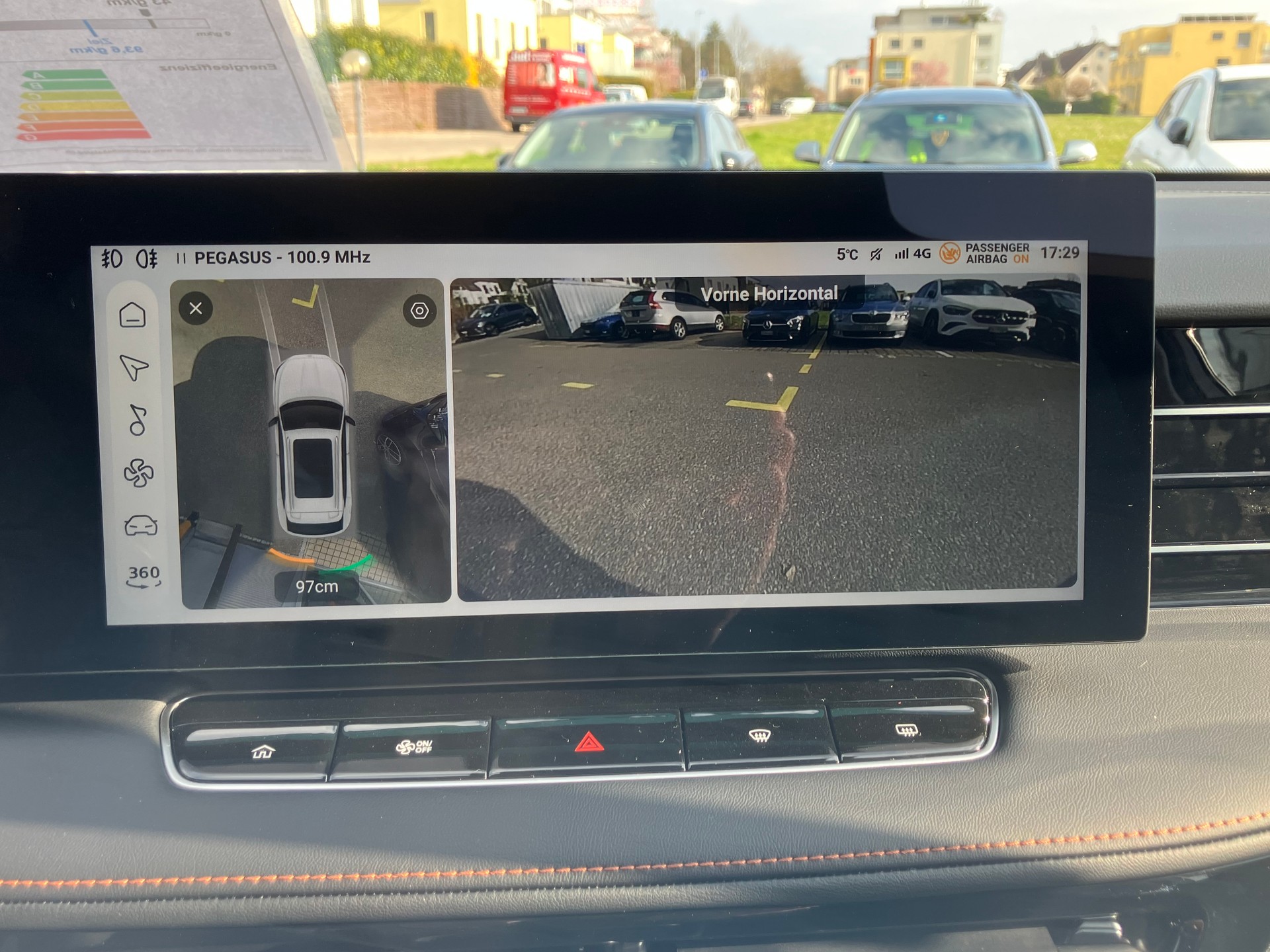 MG HS 1.5 T PHEV Luxury-image-8