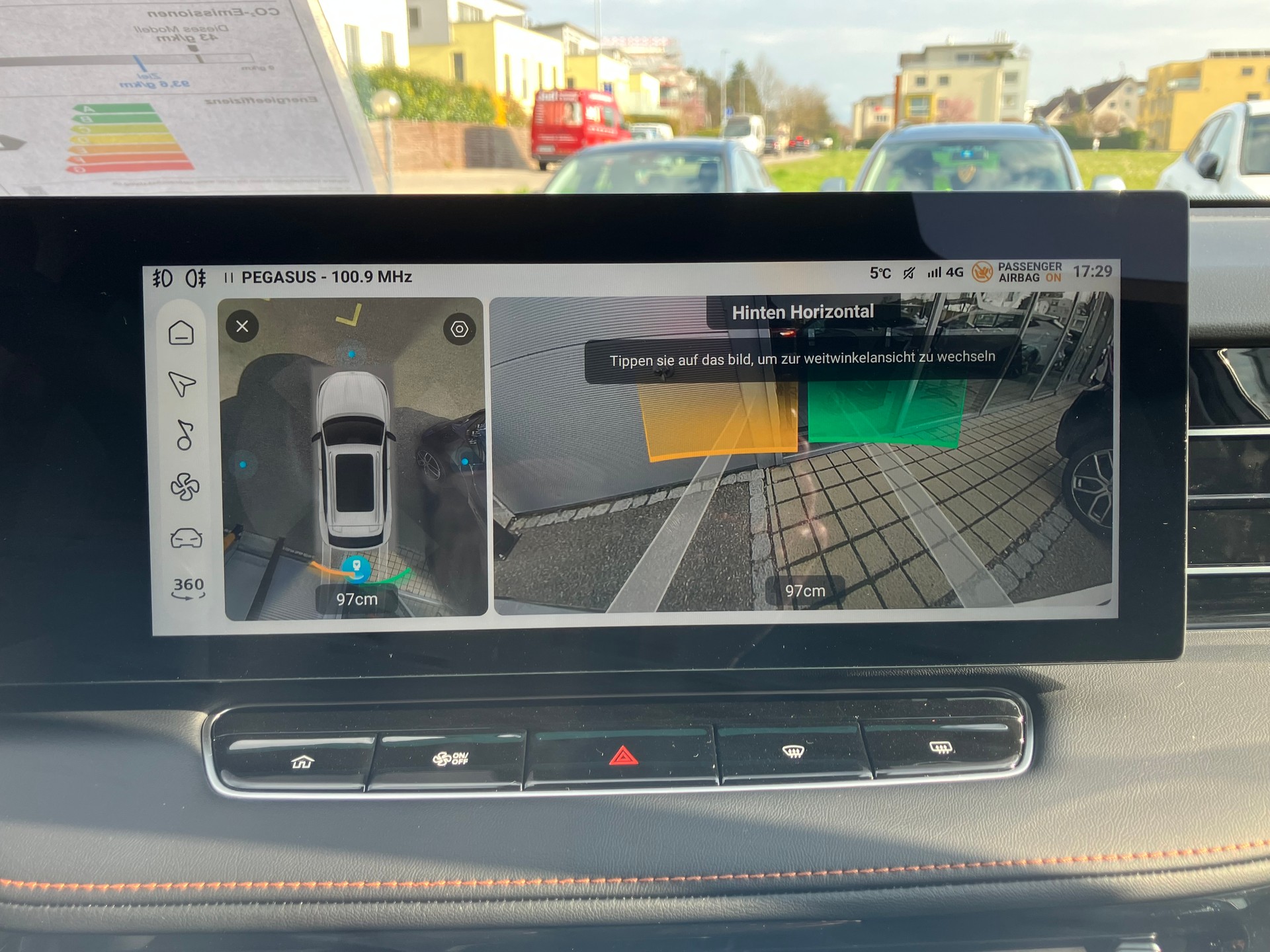 MG HS 1.5 T PHEV Luxury-image-9
