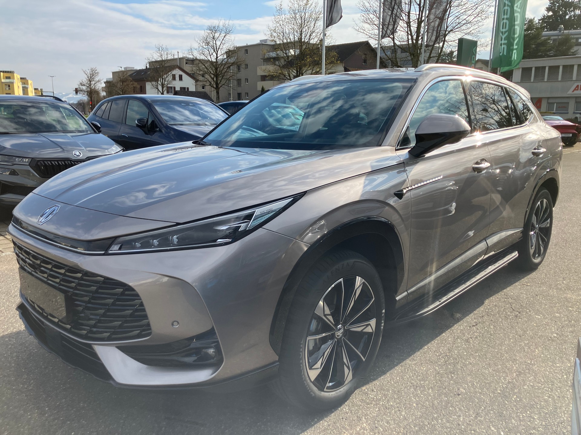 MG HS 1.5 T PHEV Luxury-image-2