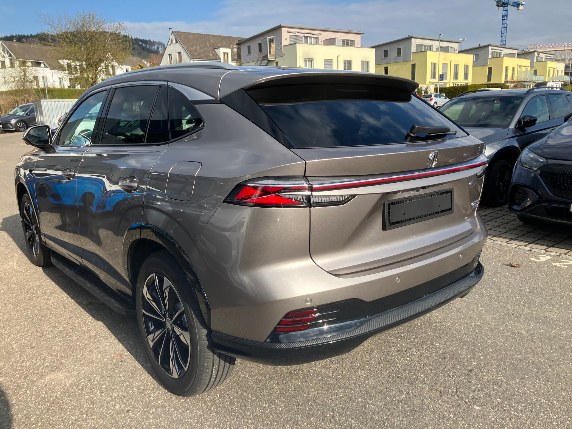 MG HS 1.5 T PHEV Luxury-image-3