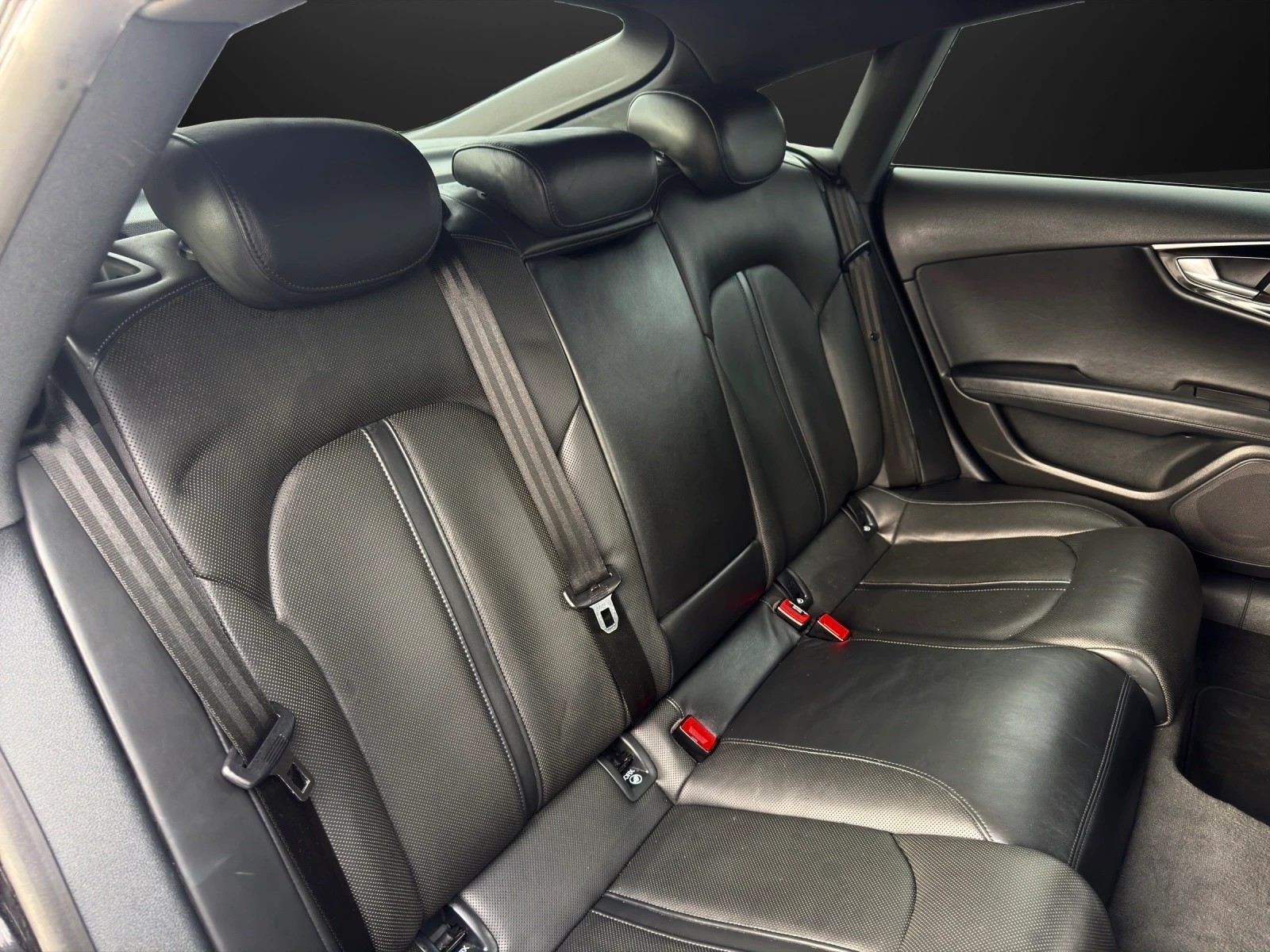 AUDI A7 Sportback 3.0 TFSI quattro-image-12
