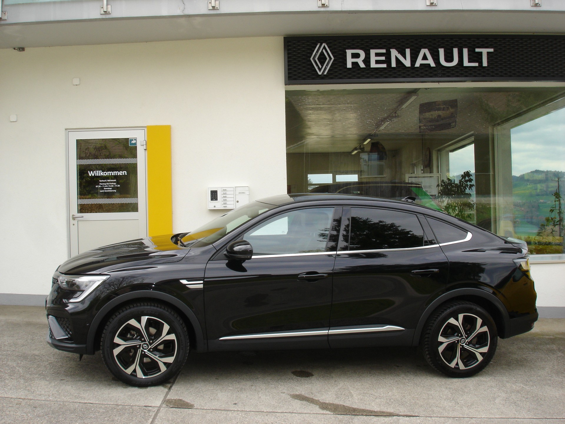 RENAULT Arkana 1.6 E-Tech Techno