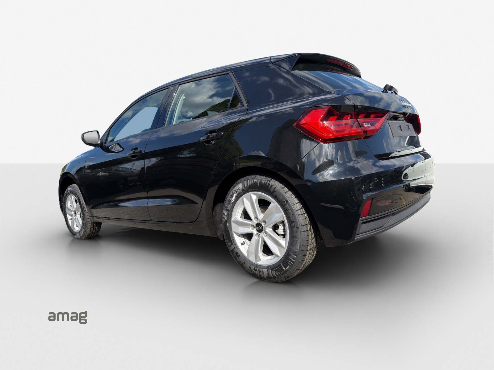AUDI A1 Sportback 30 TFSI Attraction-showroom-element-2