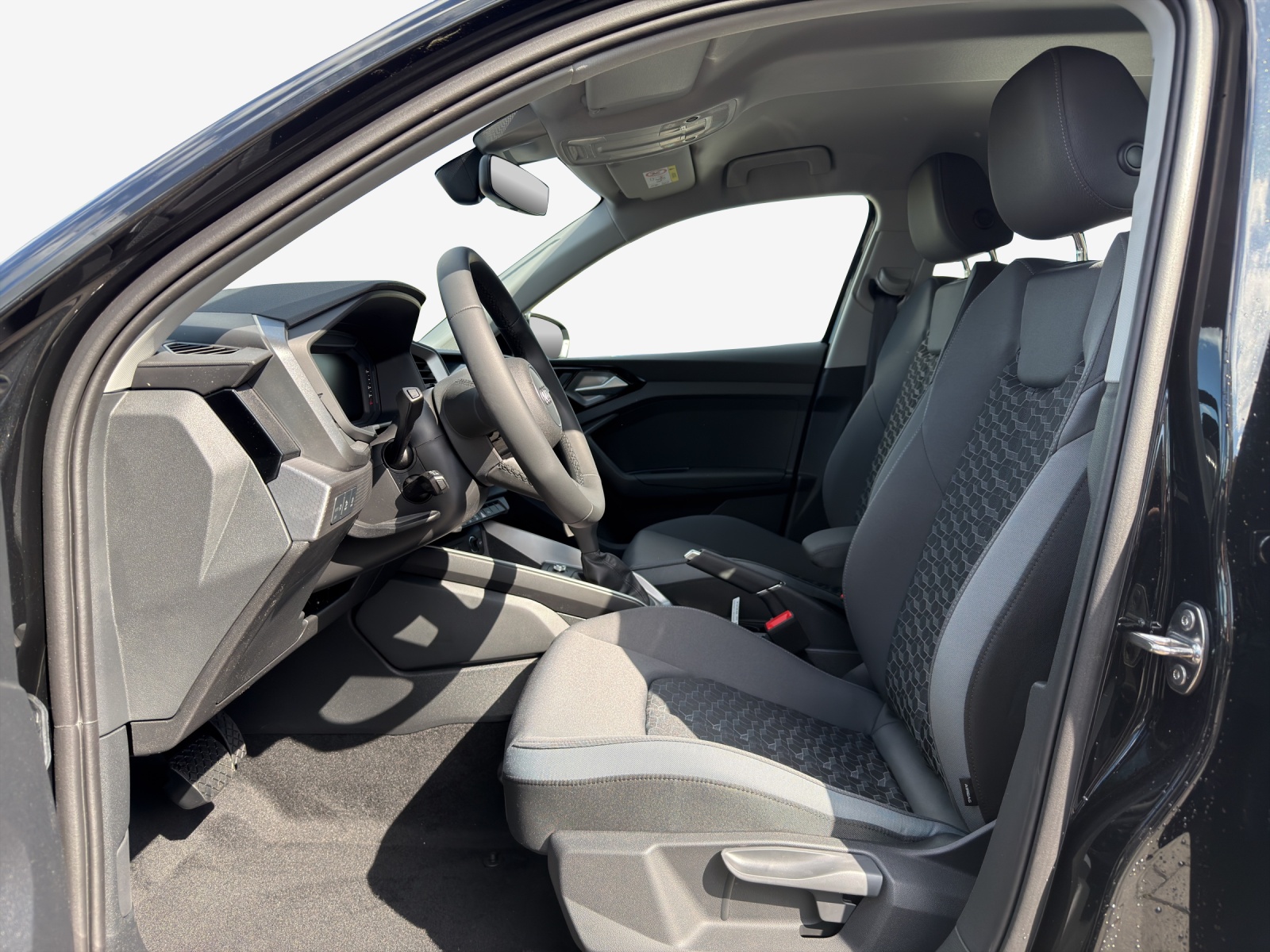 AUDI A1 Sportback 30 TFSI Attraction-image-7