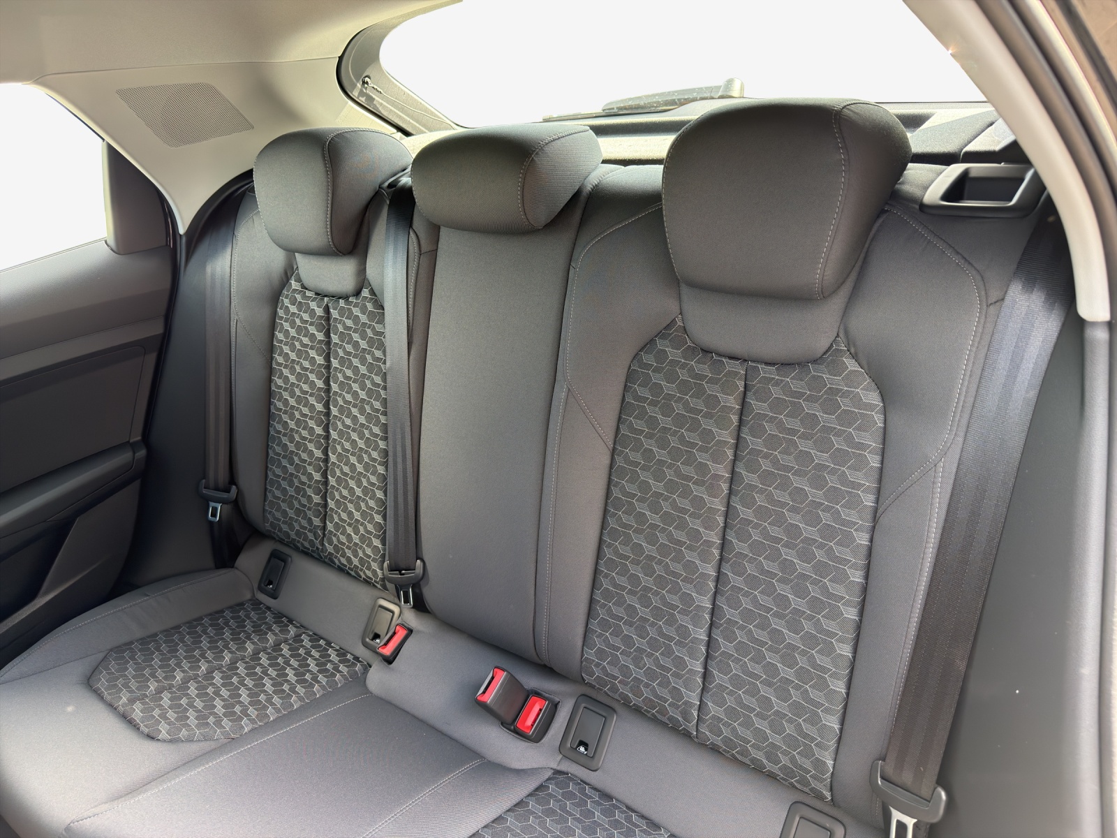 AUDI A1 Sportback 30 TFSI Attraction-image-11