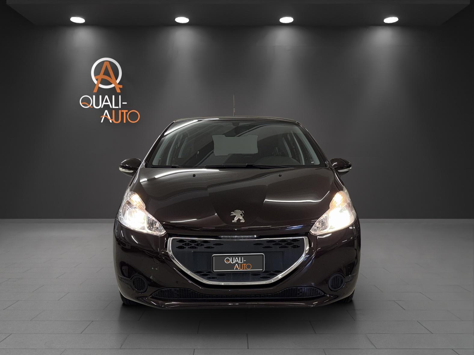 PEUGEOT 208 1.4 e-HDi Active EGS5-image-1
