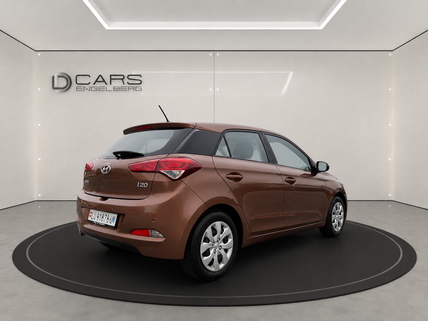 HYUNDAI i20 1.4 Amplia Automatic-image-6