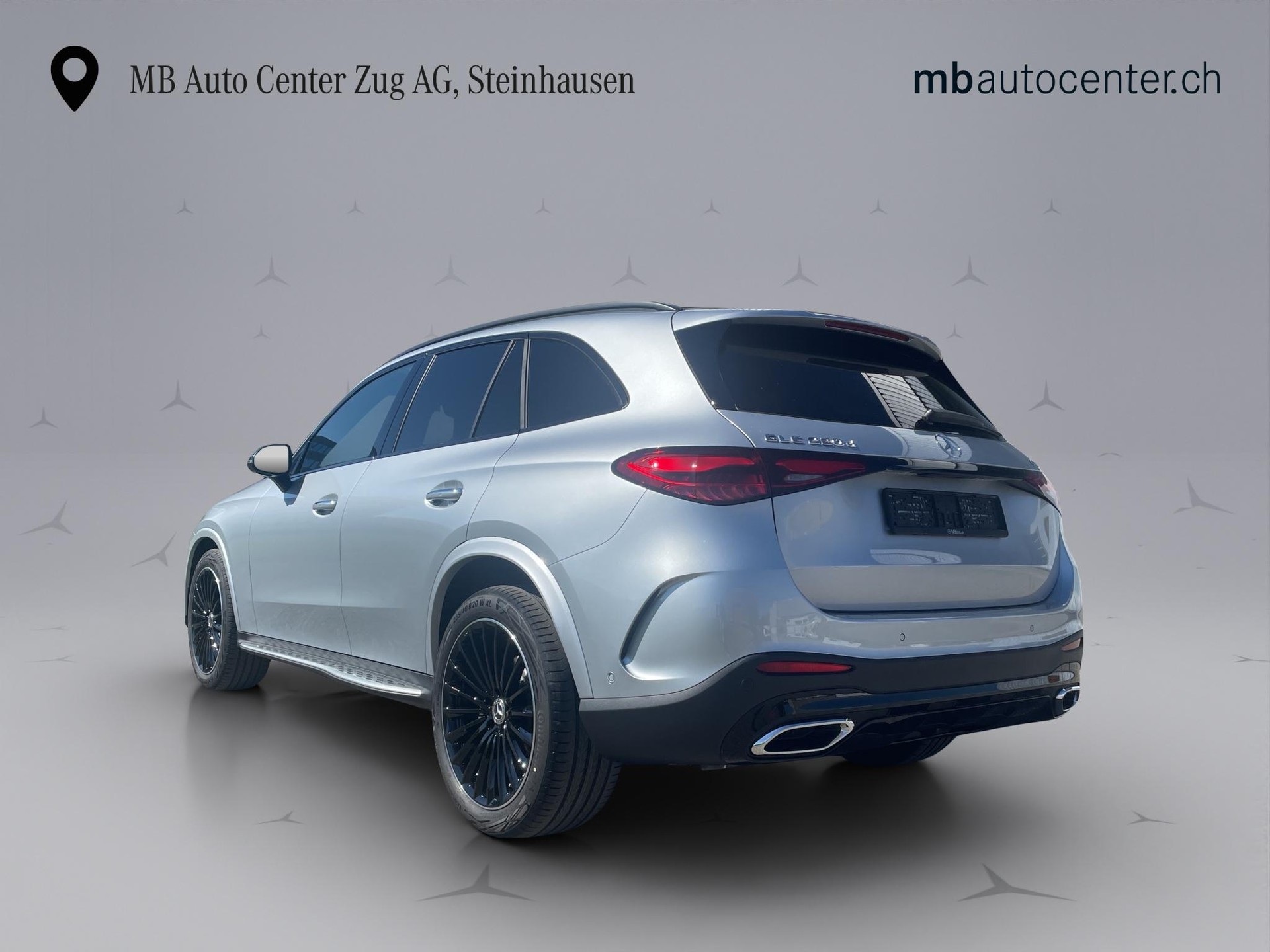 MERCEDES-BENZ GLC 220 d AMG Line 4matic-image-4