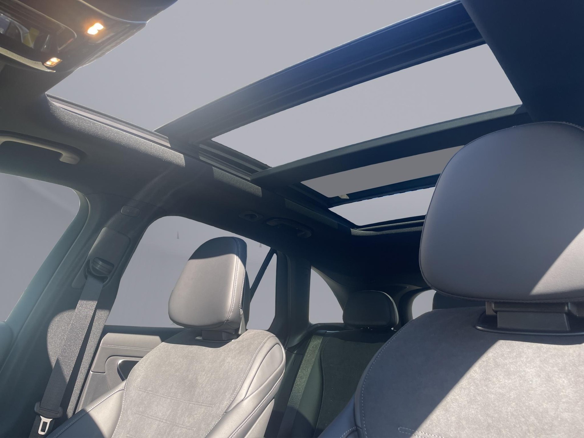 MERCEDES-BENZ GLC 220 d AMG Line 4matic-image-20