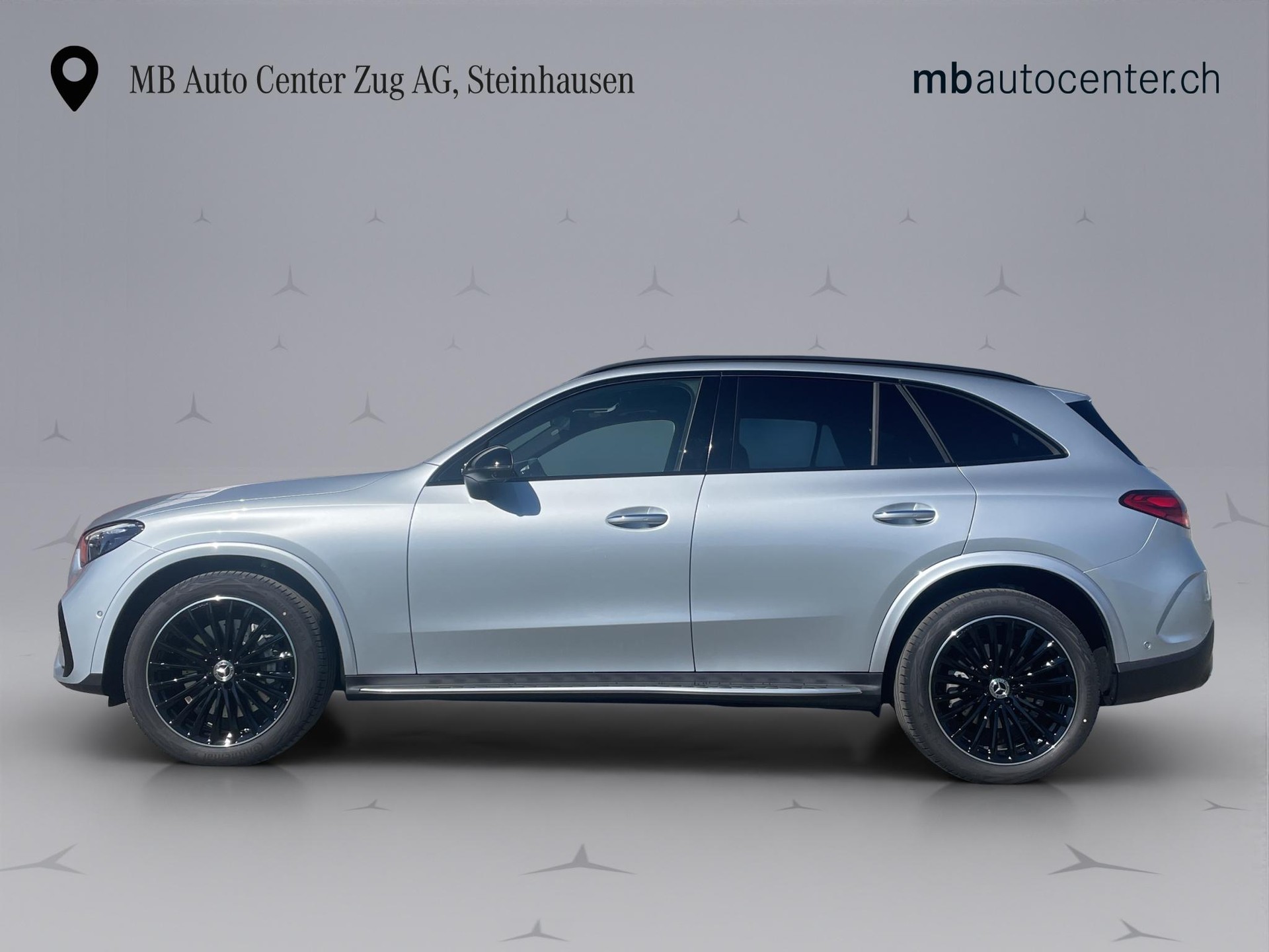 MERCEDES-BENZ GLC 220 d AMG Line 4matic-image-2