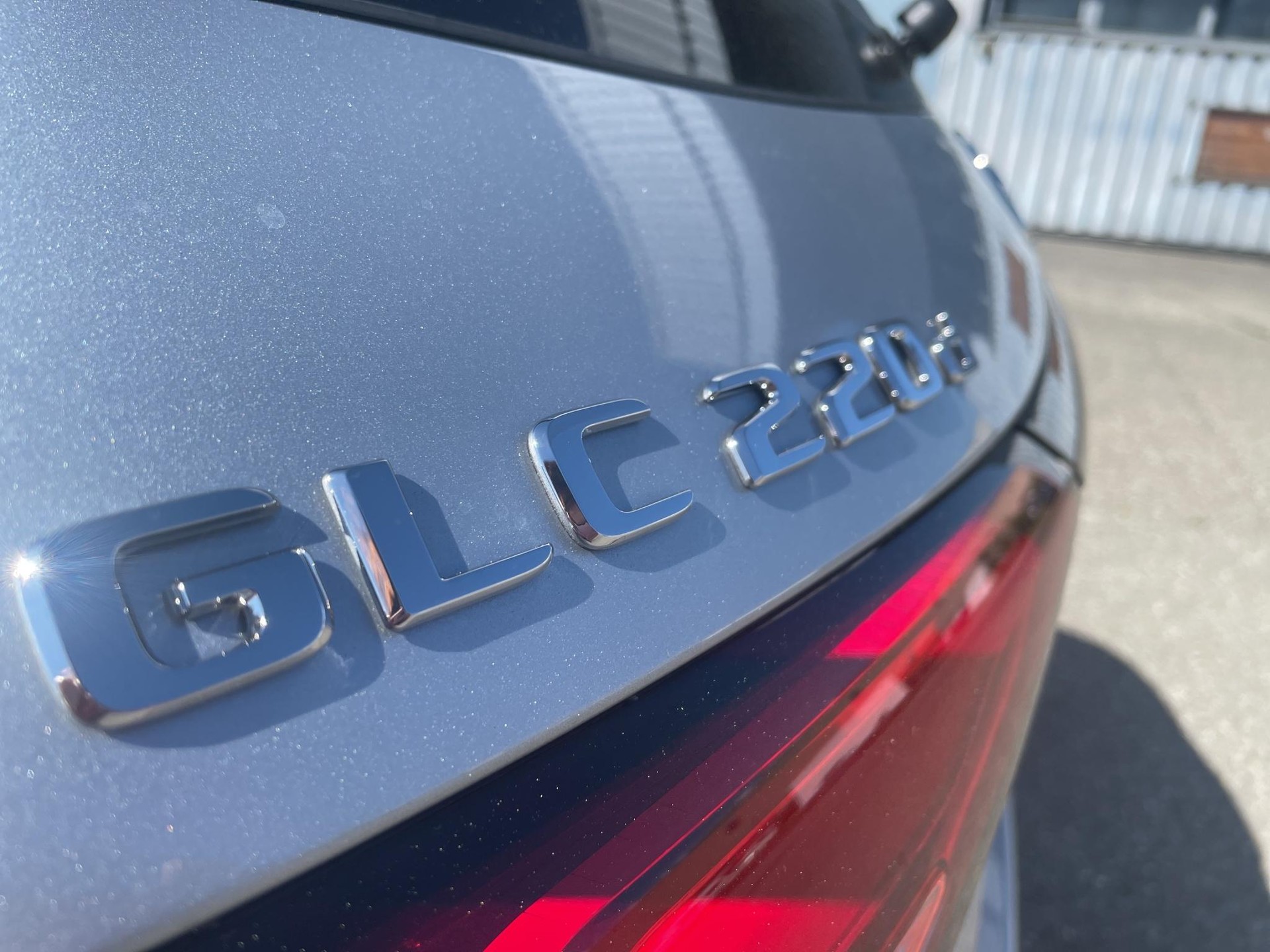 MERCEDES-BENZ GLC 220 d AMG Line 4matic-image-22