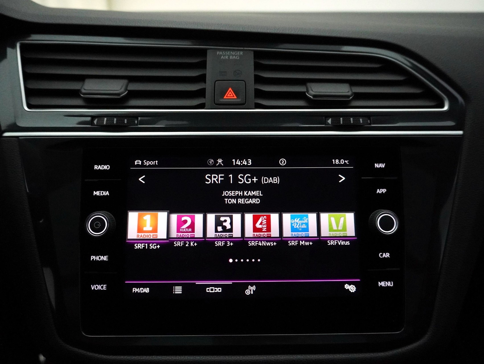 VW Tiguan Allspace 2.0 TSI DSG R-Line Black Style 4Motion **Ledersitze mit Memory**-image-21