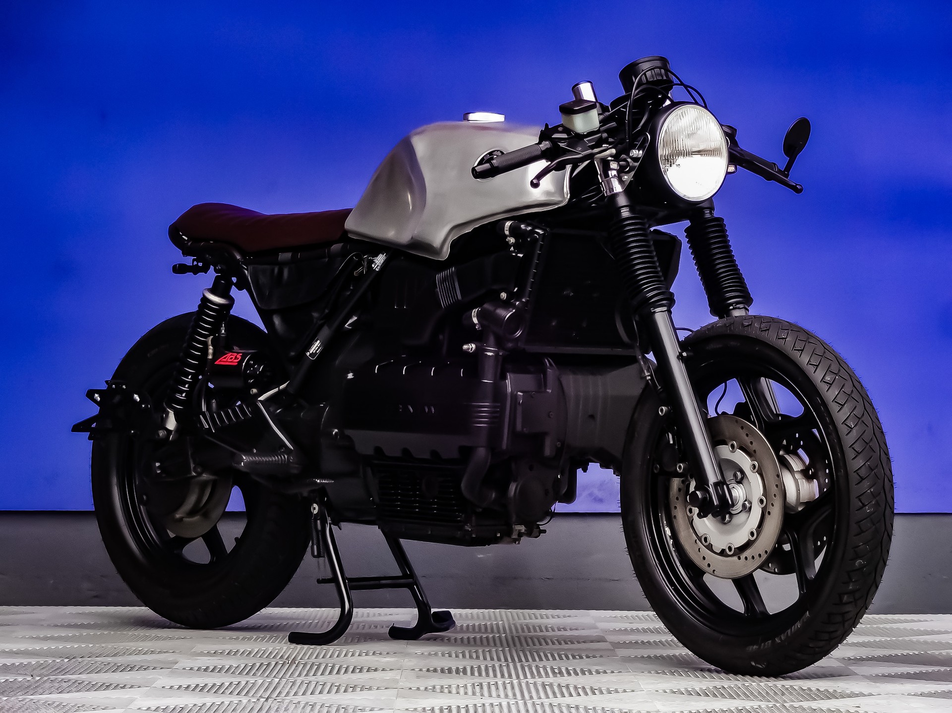 BMW K 100-showroom-element-2