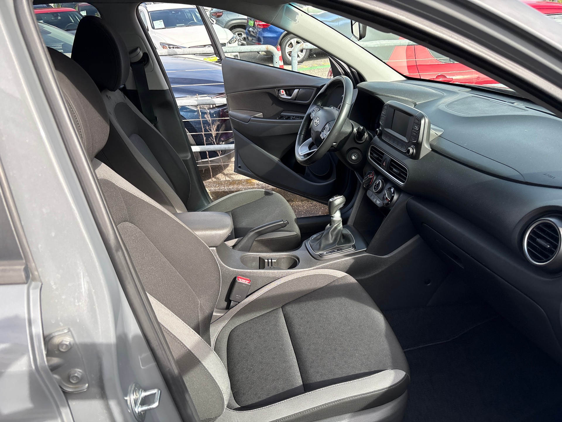 HYUNDAI Kona 1.0 T-GDi Amplia 2WD-image-11