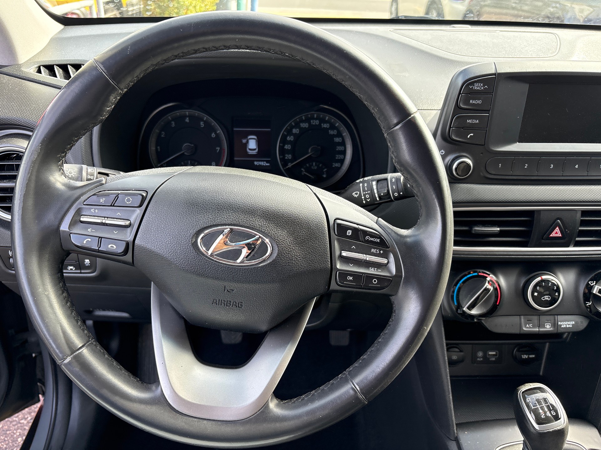 HYUNDAI Kona 1.0 T-GDi Amplia 2WD-image-8