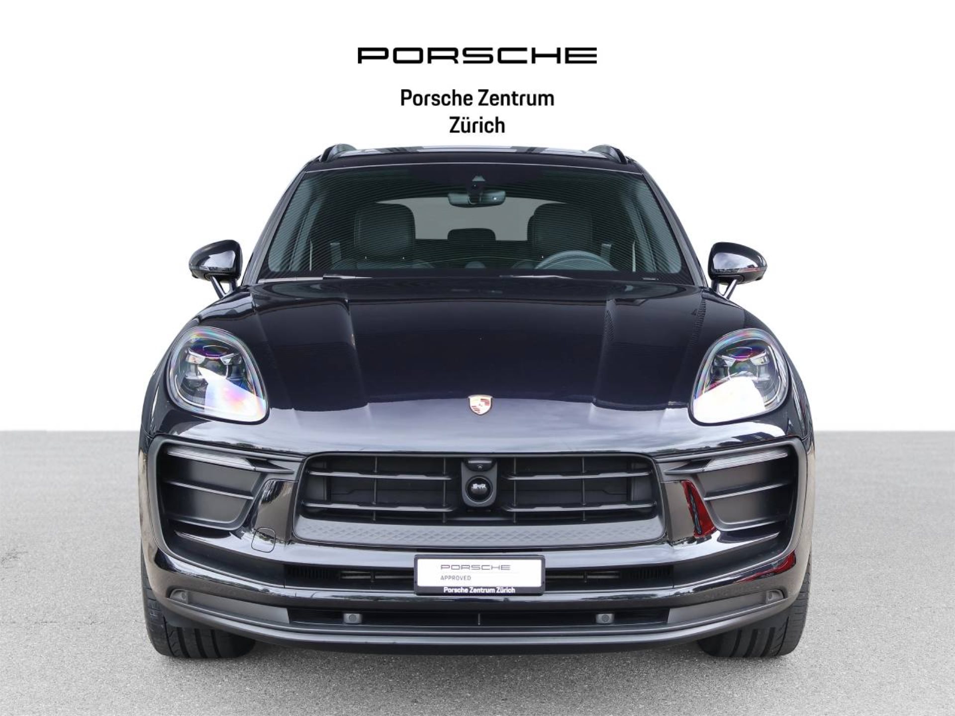 PORSCHE Macan-image-9