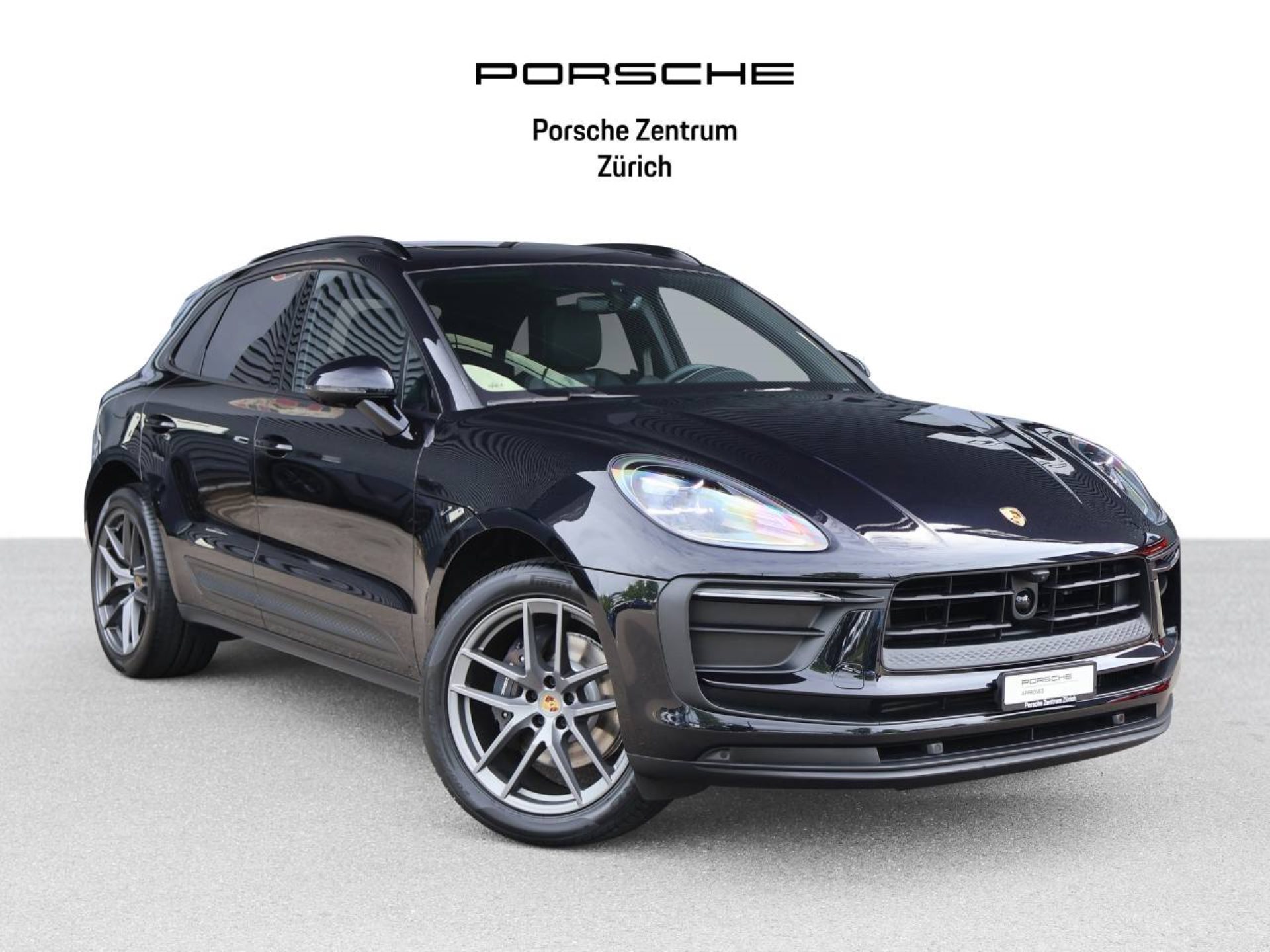 PORSCHE Macan-image-7