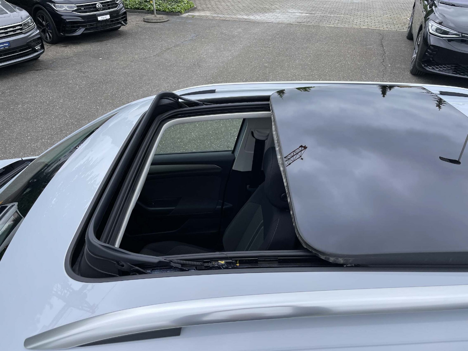 VW T-Roc 1.0 TSI Advance-image-10