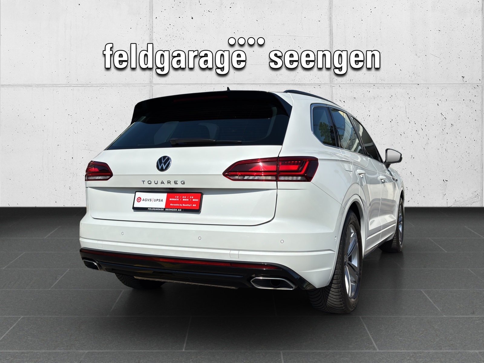 VW Touareg 3.0 TDI R Line Tiptronic mit fortl. Werksgarantie, AHK, Panorama-Ausstell-/Schiebedach, Standheizung & Winterräder-image-4