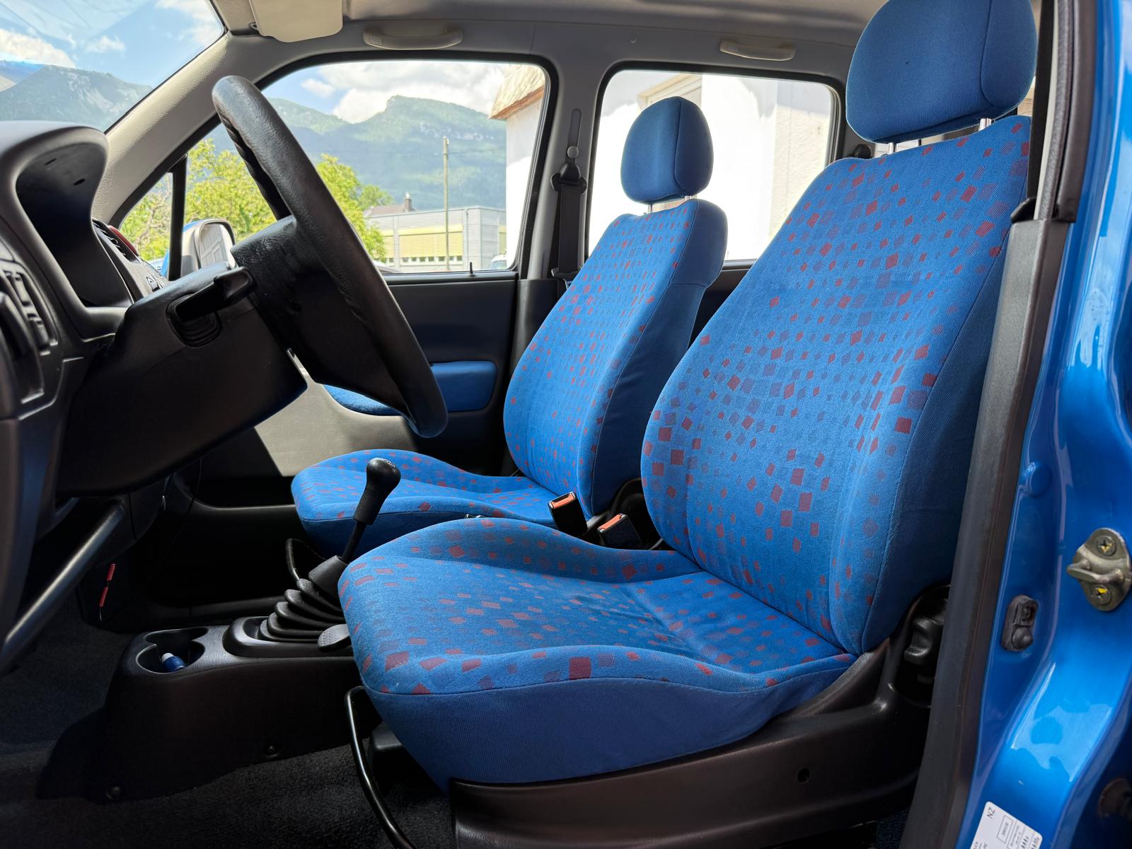 OPEL Agila 1.2 16V Color Edition-image-9