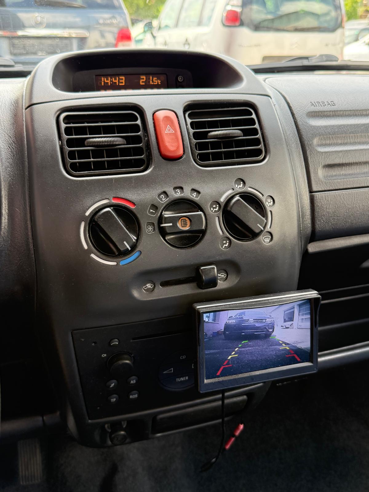 OPEL Agila 1.2 16V Color Edition-image-13