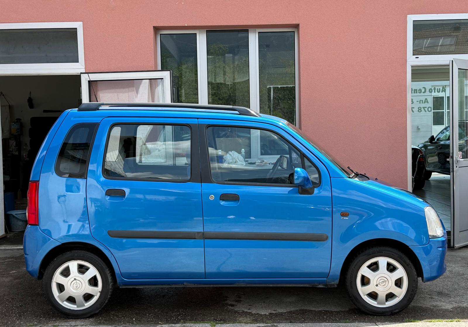 OPEL Agila 1.2 16V Color Edition-image-2