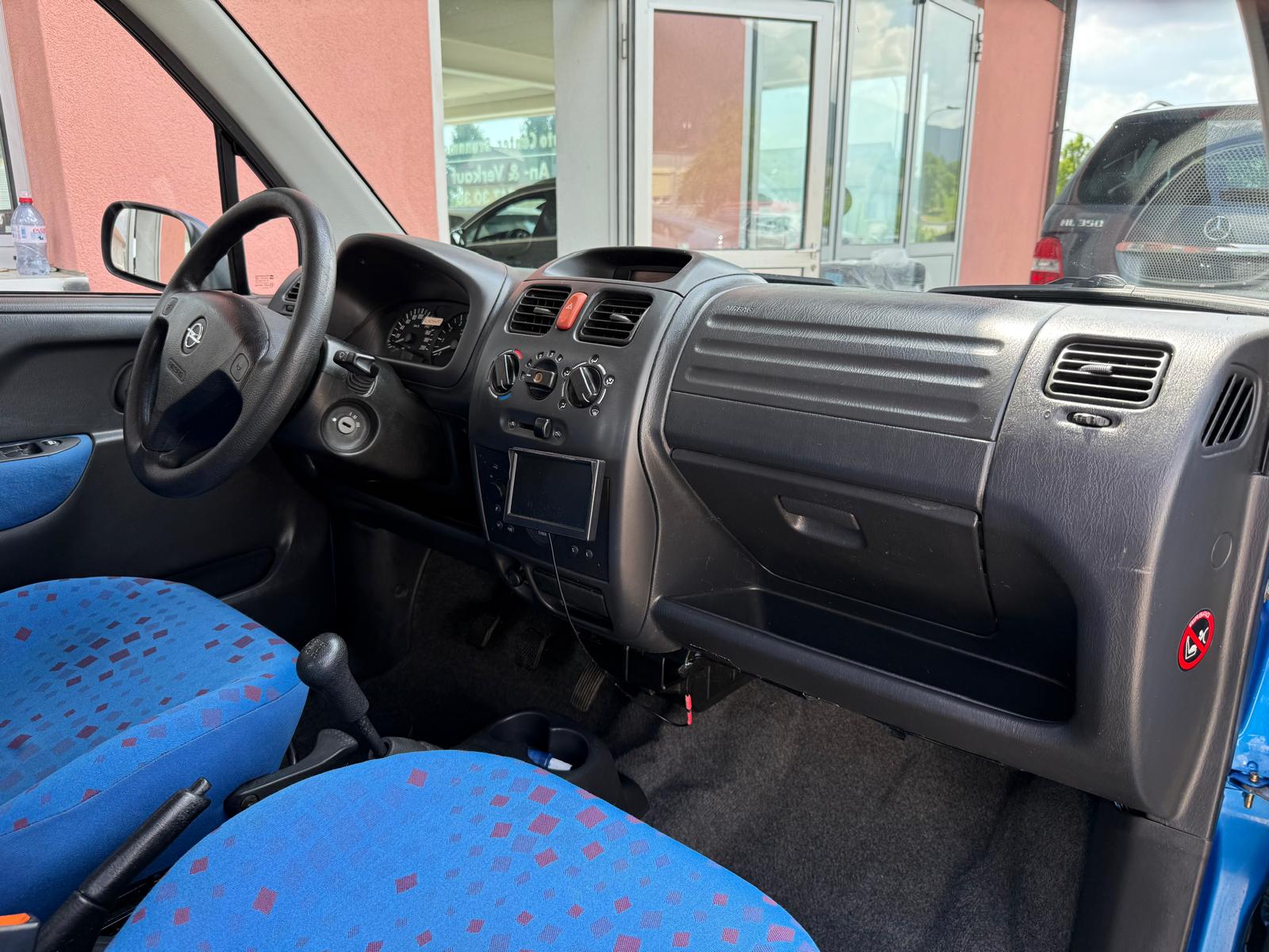 OPEL Agila 1.2 16V Color Edition-image-7