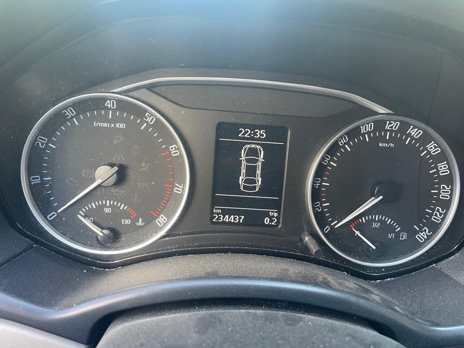 SKODA Octavia Combi 1.8 TSI Ambition 4x4-image-5