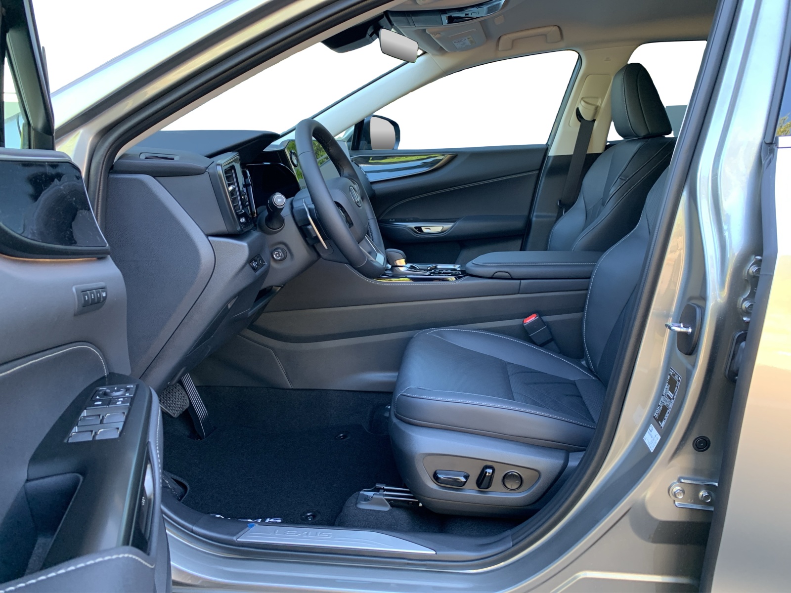 LEXUS NX 450h+ Comfort-image-8