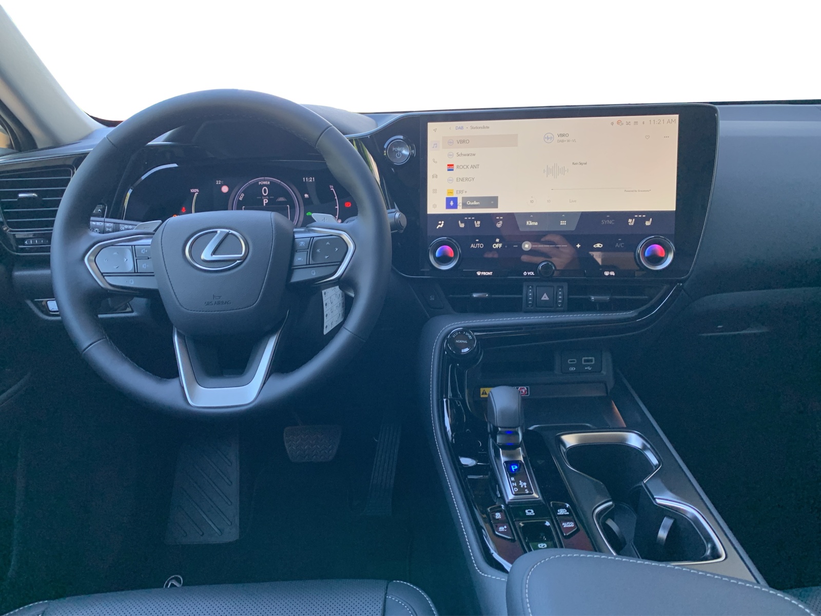 LEXUS NX 450h+ Comfort-image-4