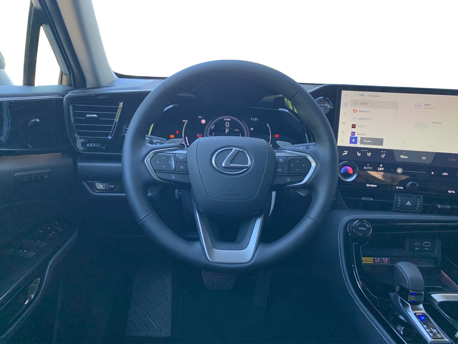 LEXUS NX 450h+ Comfort-image-5