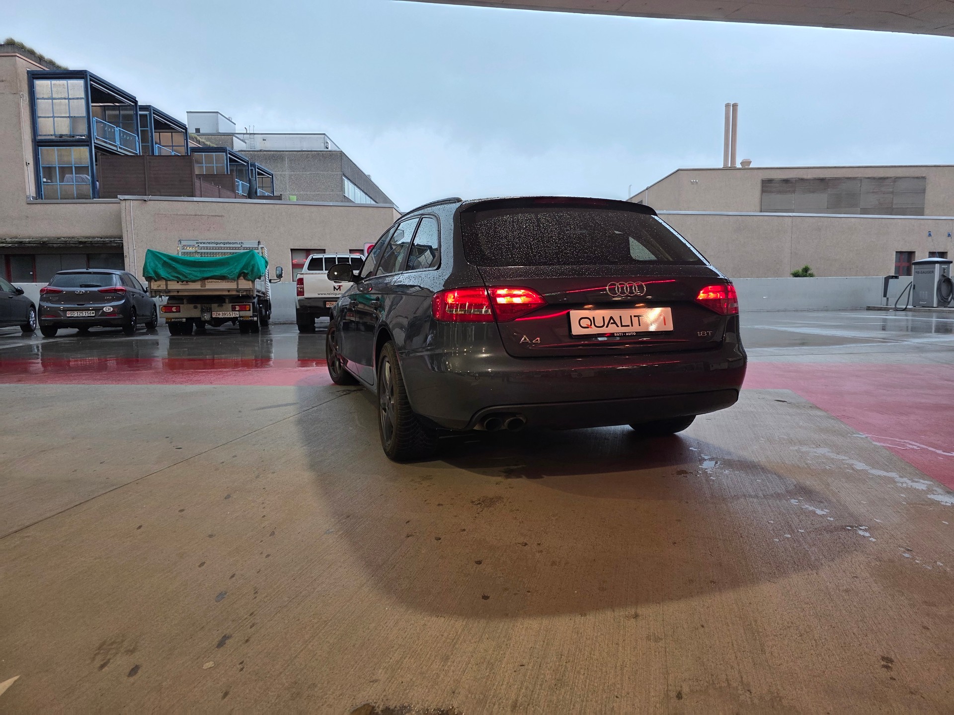AUDI A4 Avant 1.8 TFSI-image-16