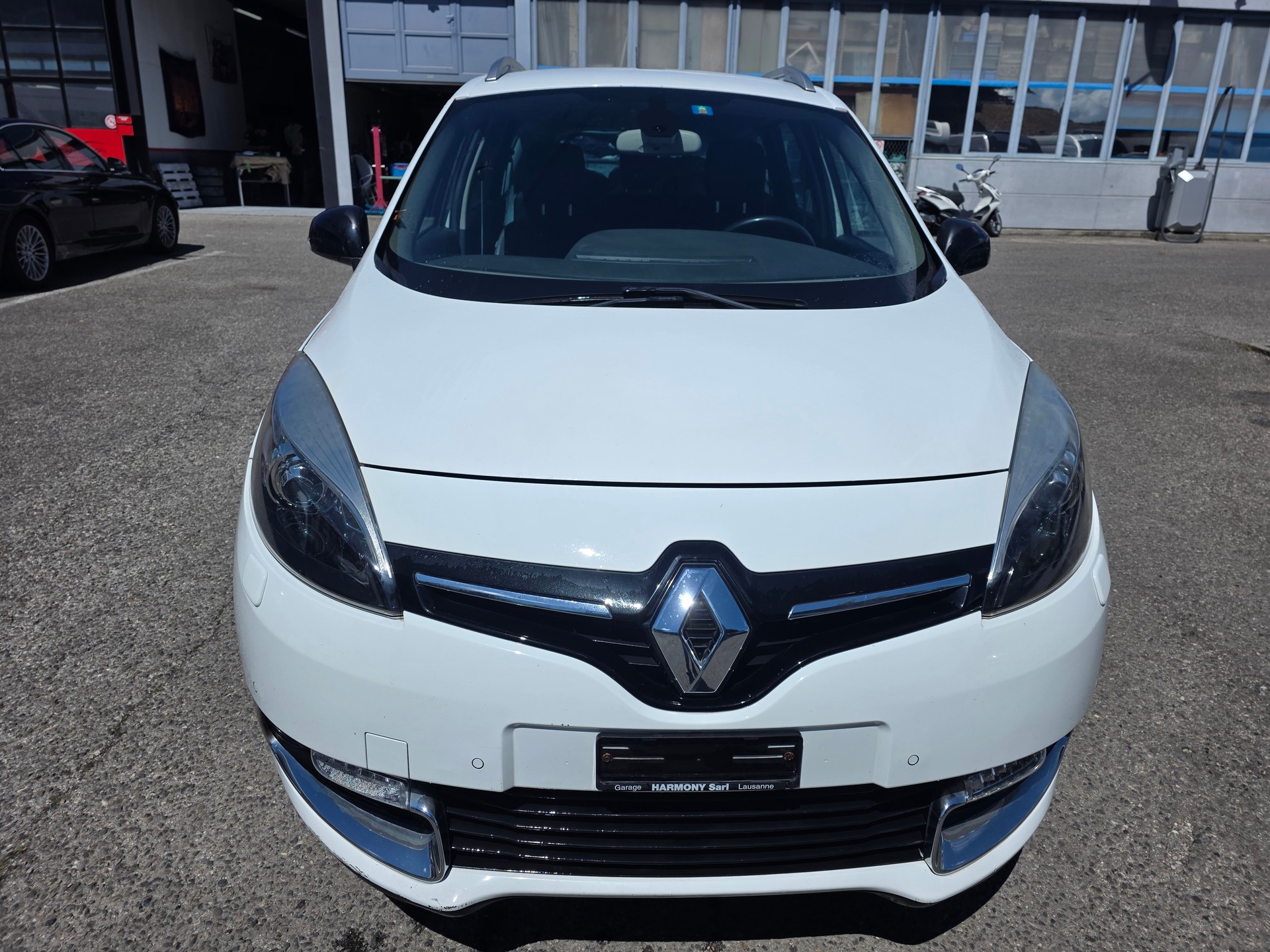 RENAULT Grand Scénic 1.2 16V Turbo Bose-image-0