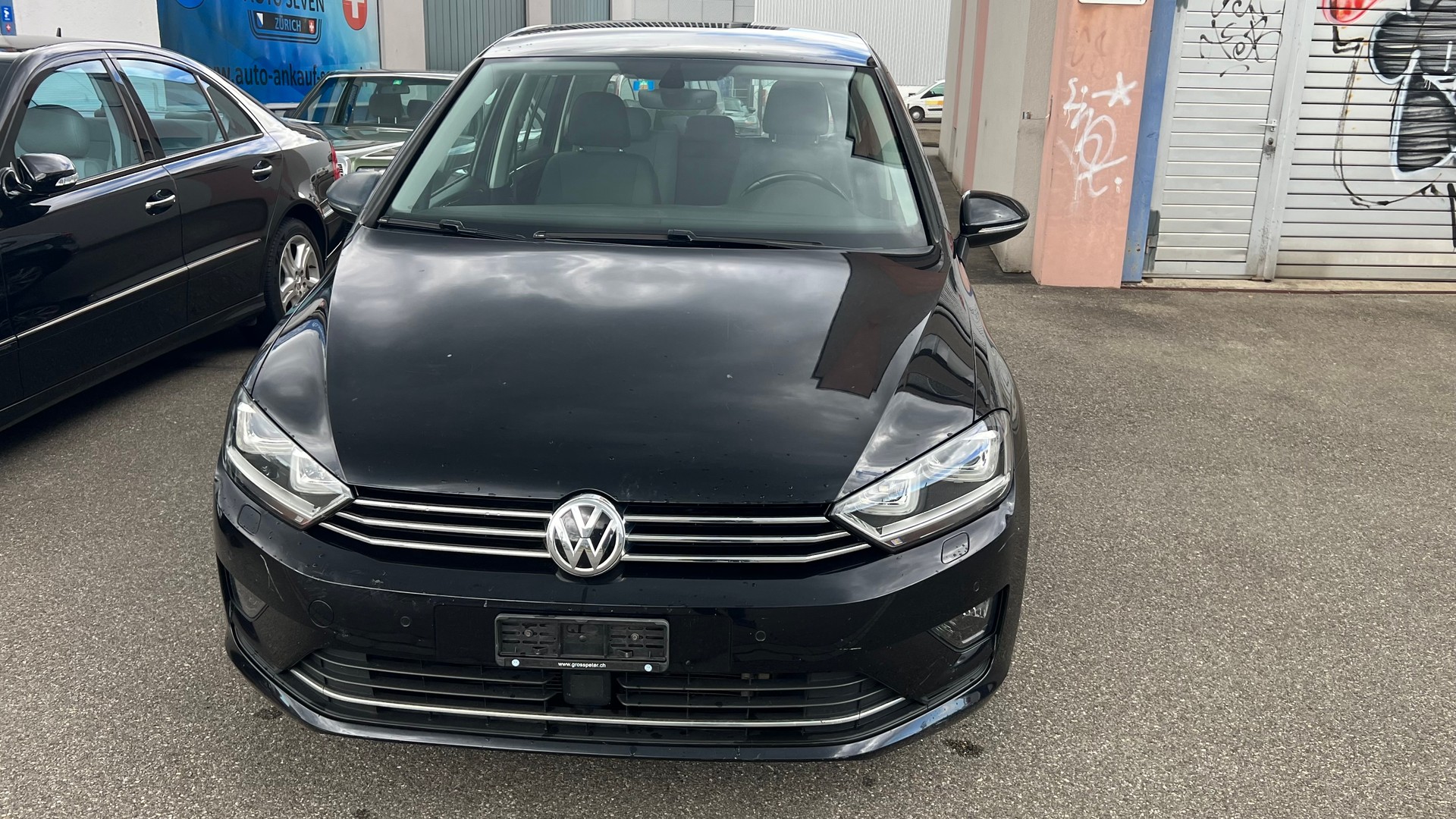 VW Golf Sportsvan 1.4 TSI Allstar-image-2