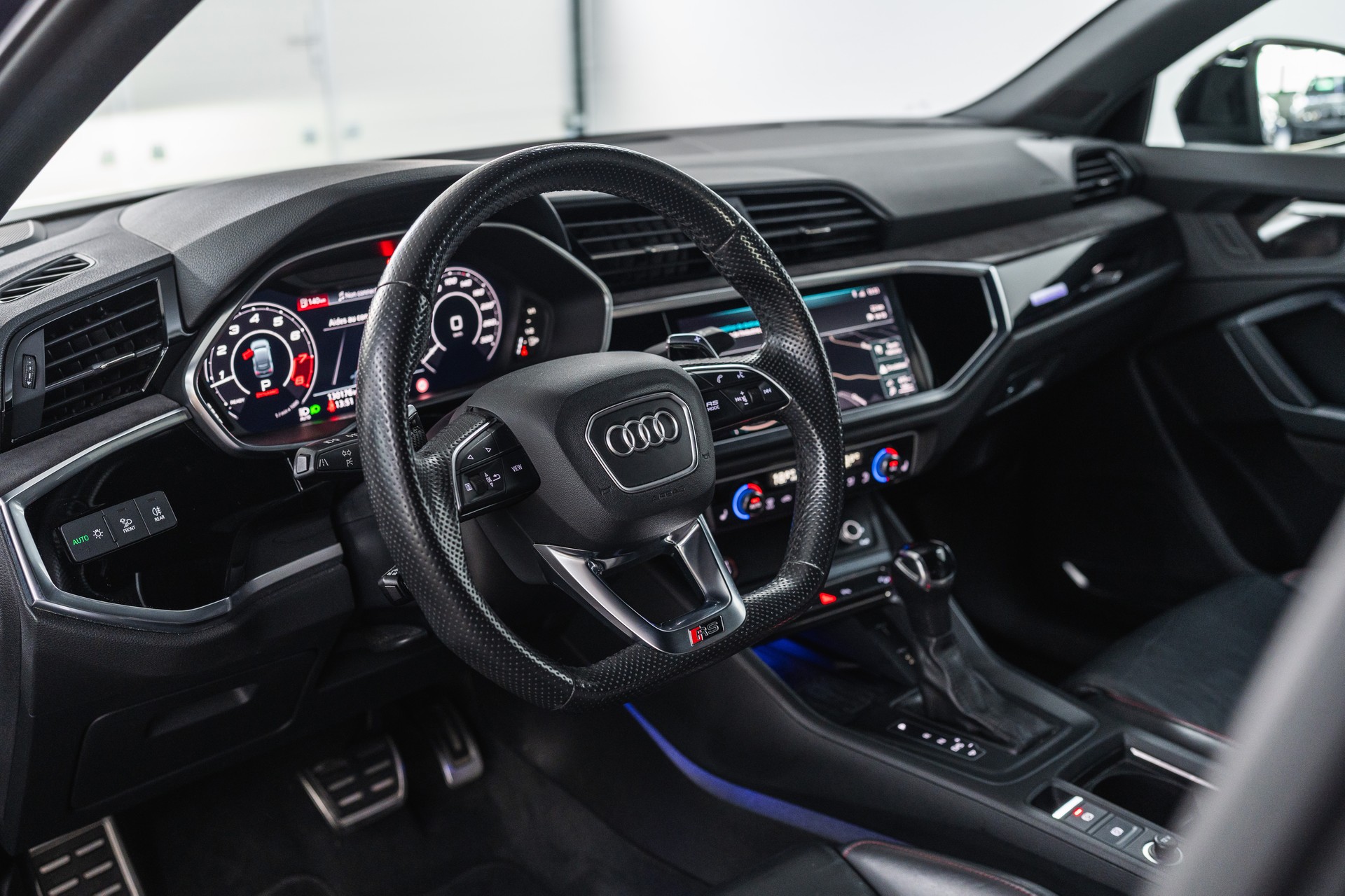 AUDI RS Q3 Sportback ABT quattro S tronic-image-7