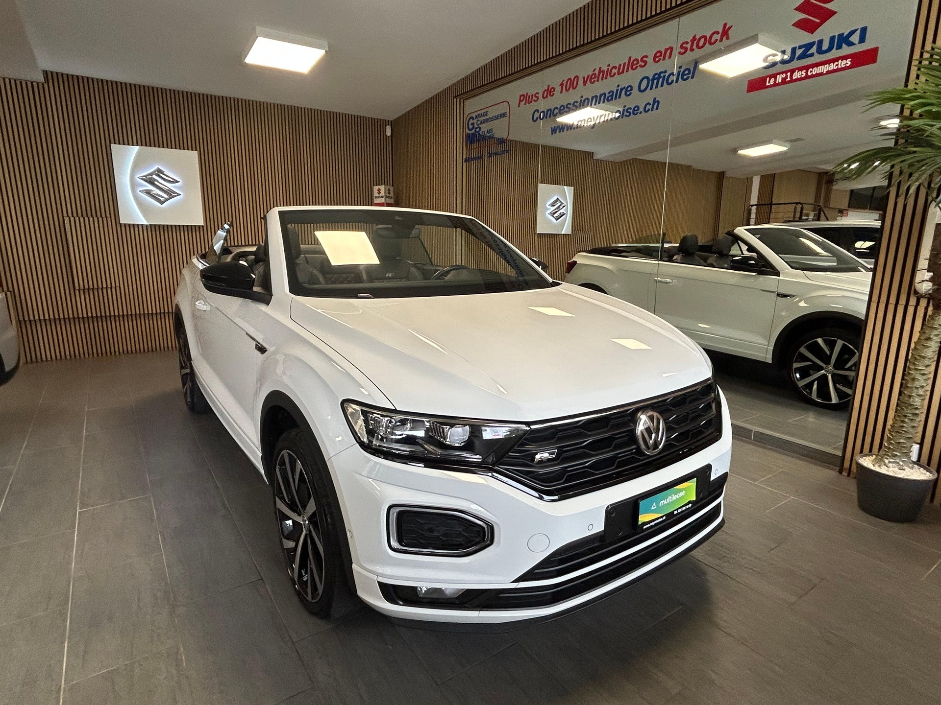 VW T-Roc Cabriolet 1.5 TSI R-Line DSG-showroom-element-2