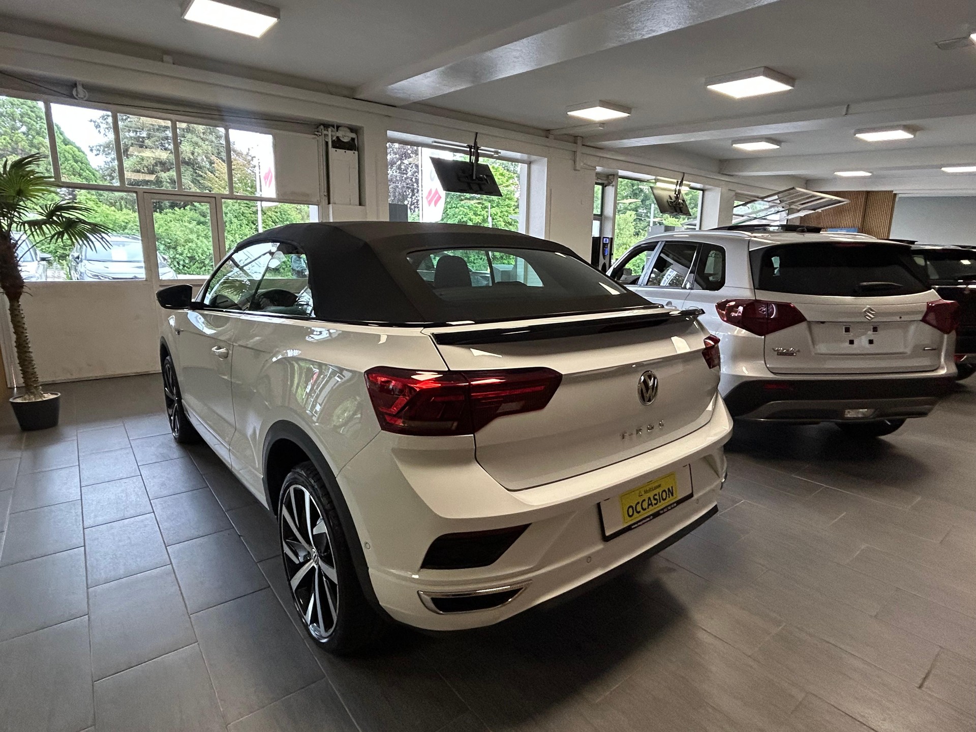 VW T-Roc Cabriolet 1.5 TSI R-Line DSG-image-9