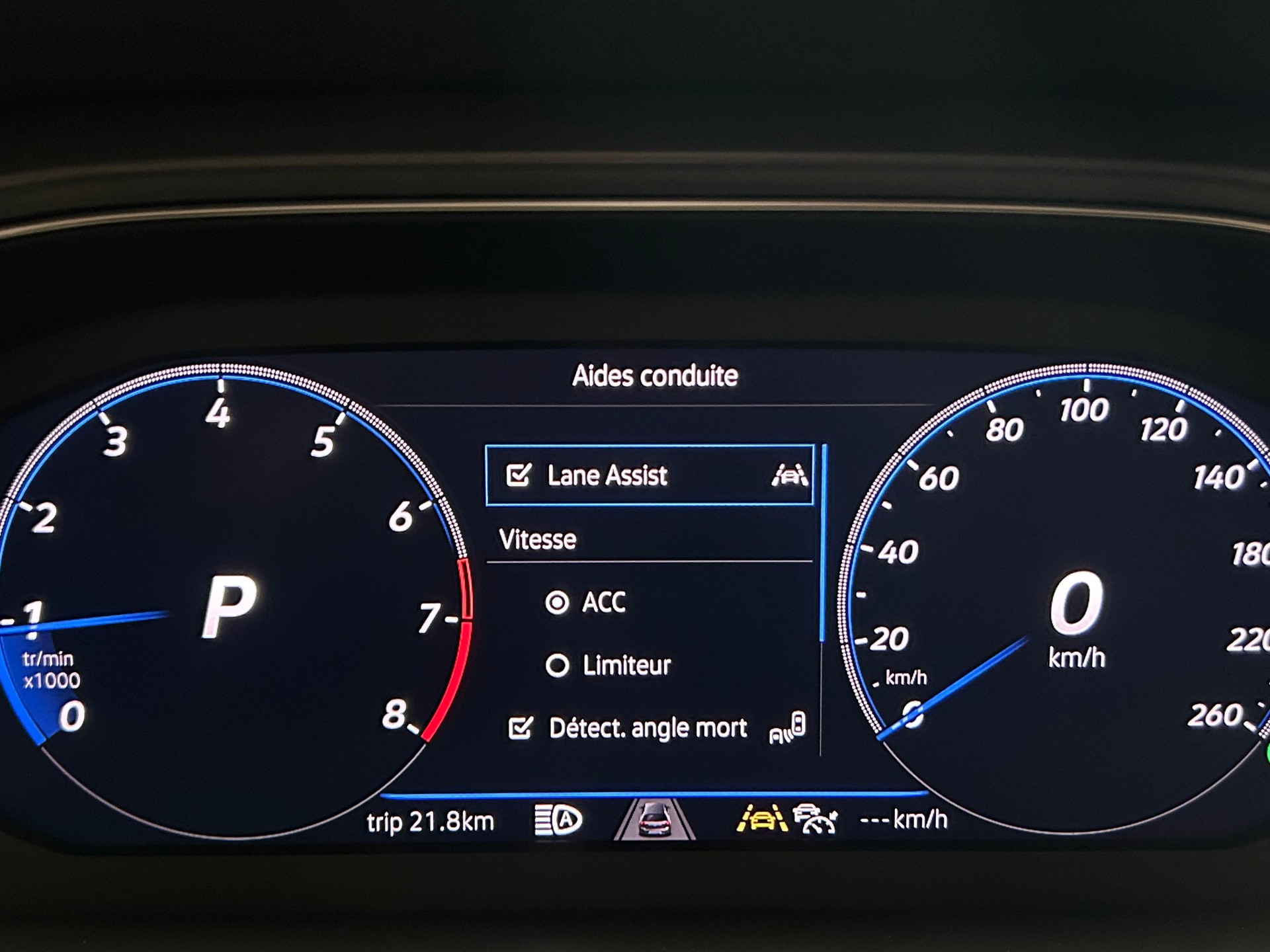 VW T-Roc Cabriolet 1.5 TSI R-Line DSG-image-15