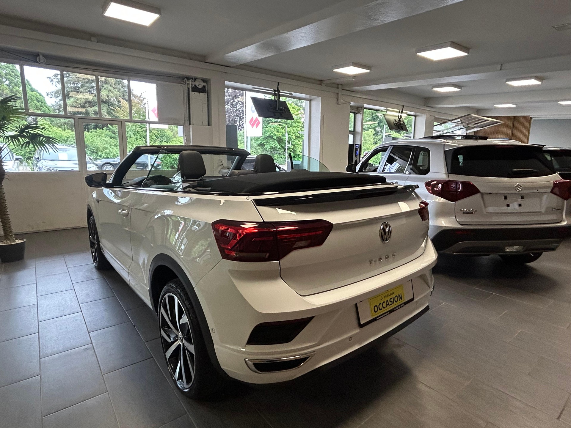 VW T-Roc Cabriolet 1.5 TSI R-Line DSG-image-8