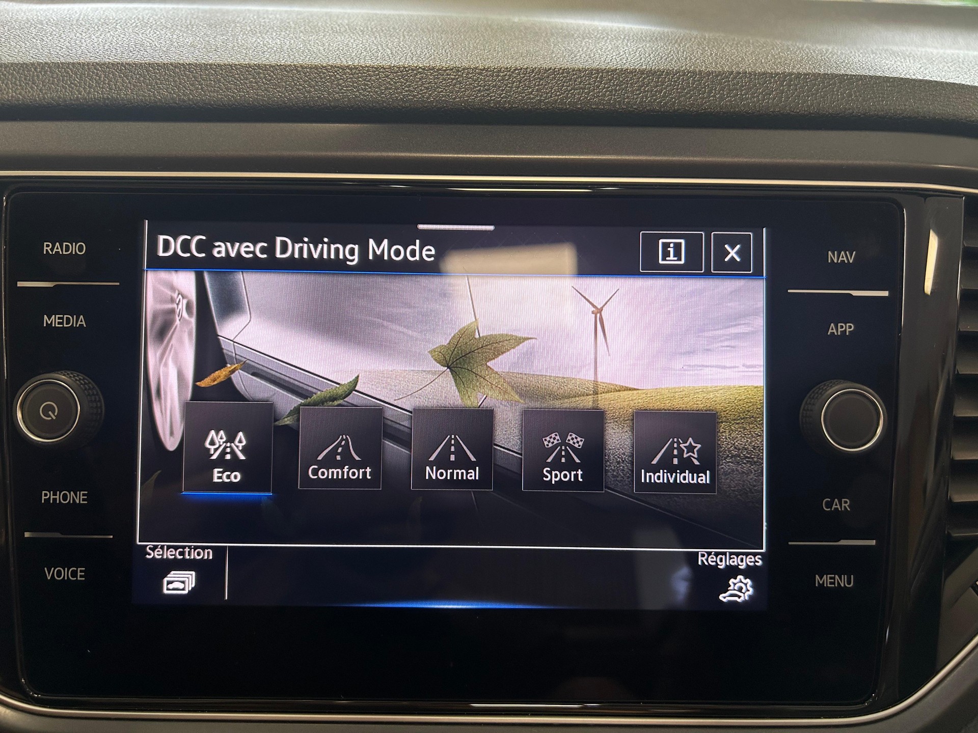 VW T-Roc Cabriolet 1.5 TSI R-Line DSG-image-21