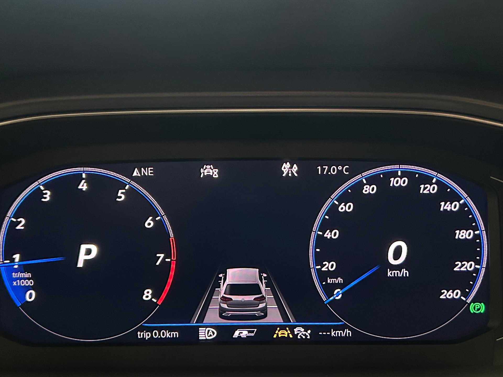 VW T-Roc Cabriolet 1.5 TSI R-Line DSG-image-17