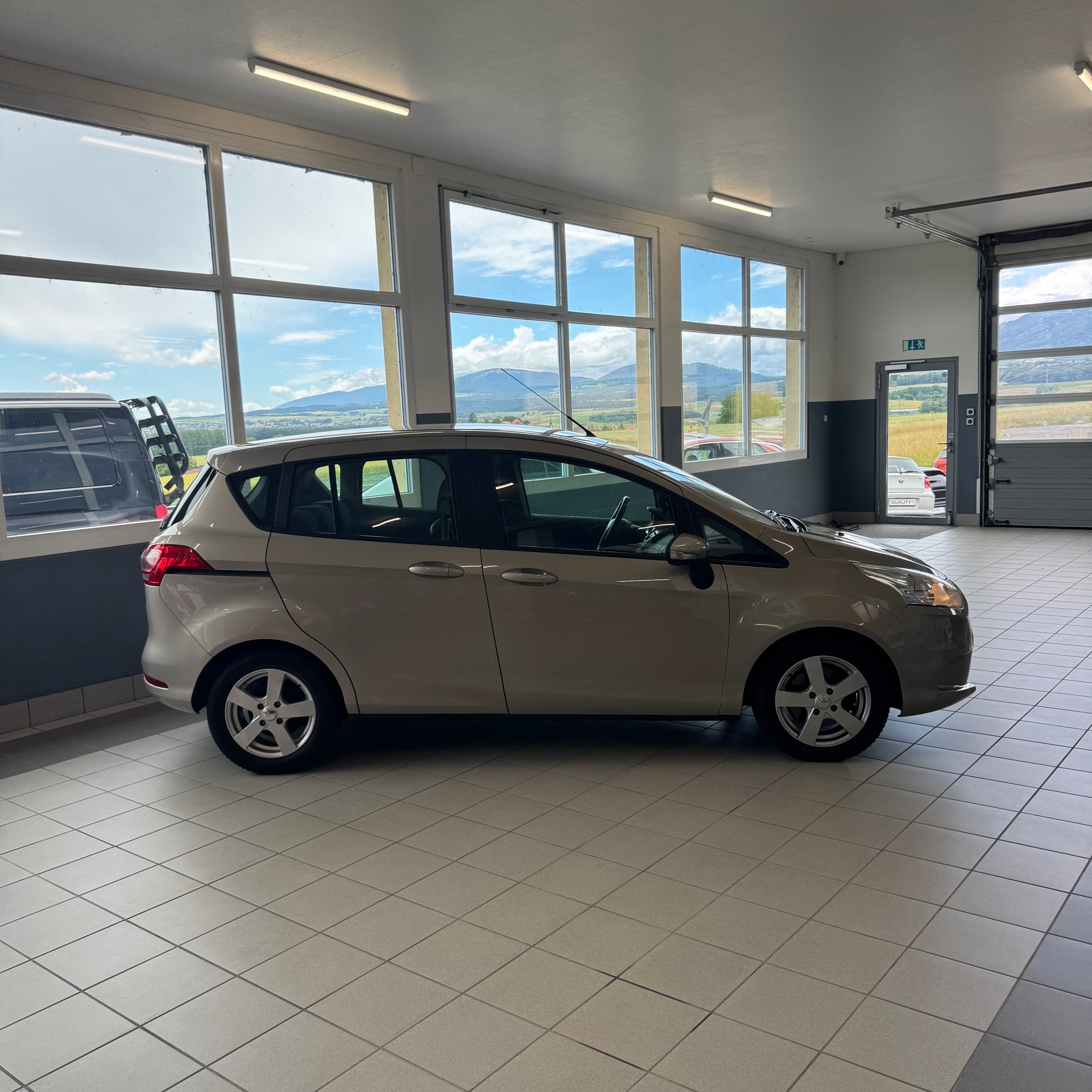 FORD B-Max 1.0 SCTi Titanium-image-3