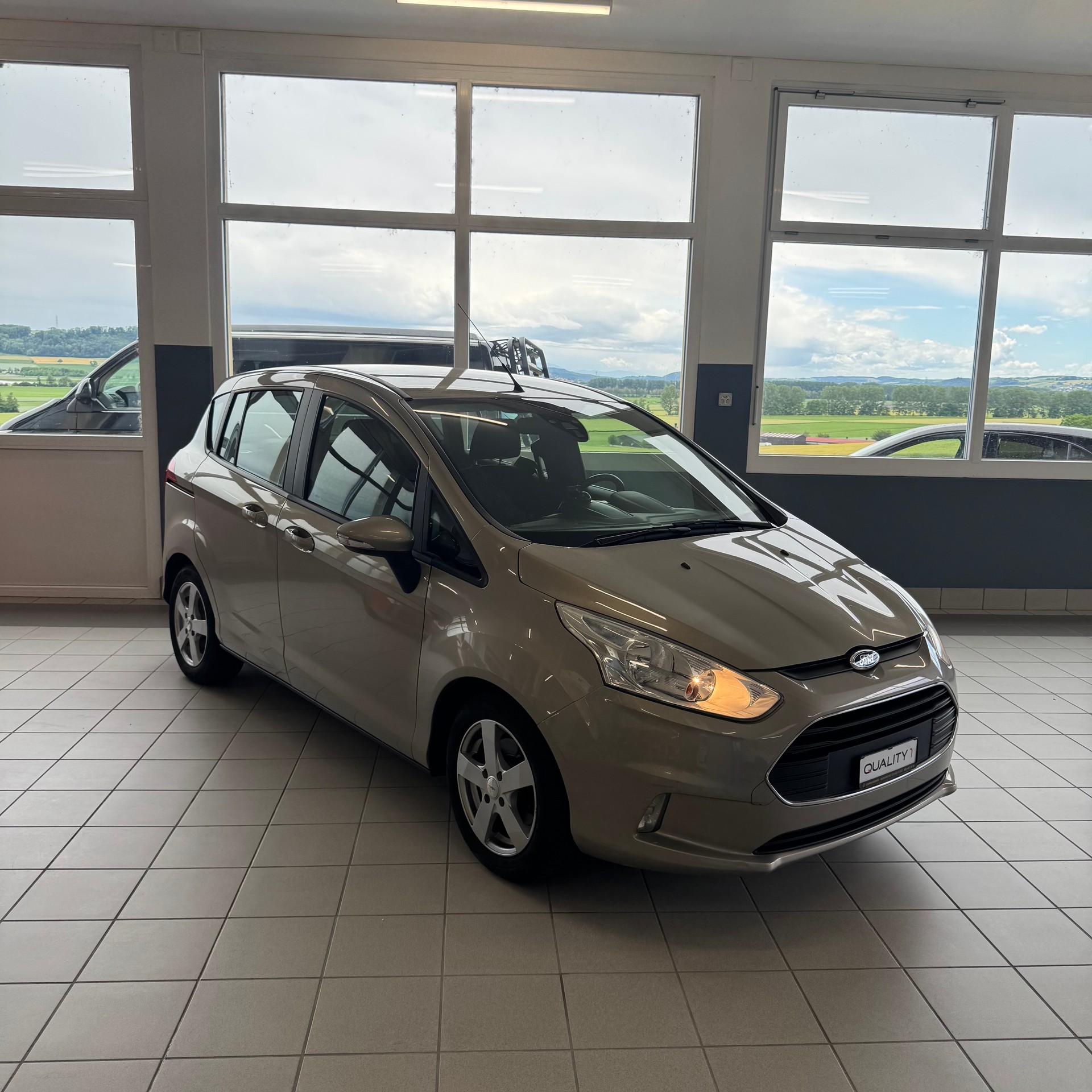 FORD B-Max 1.0 SCTi Titanium-image-2