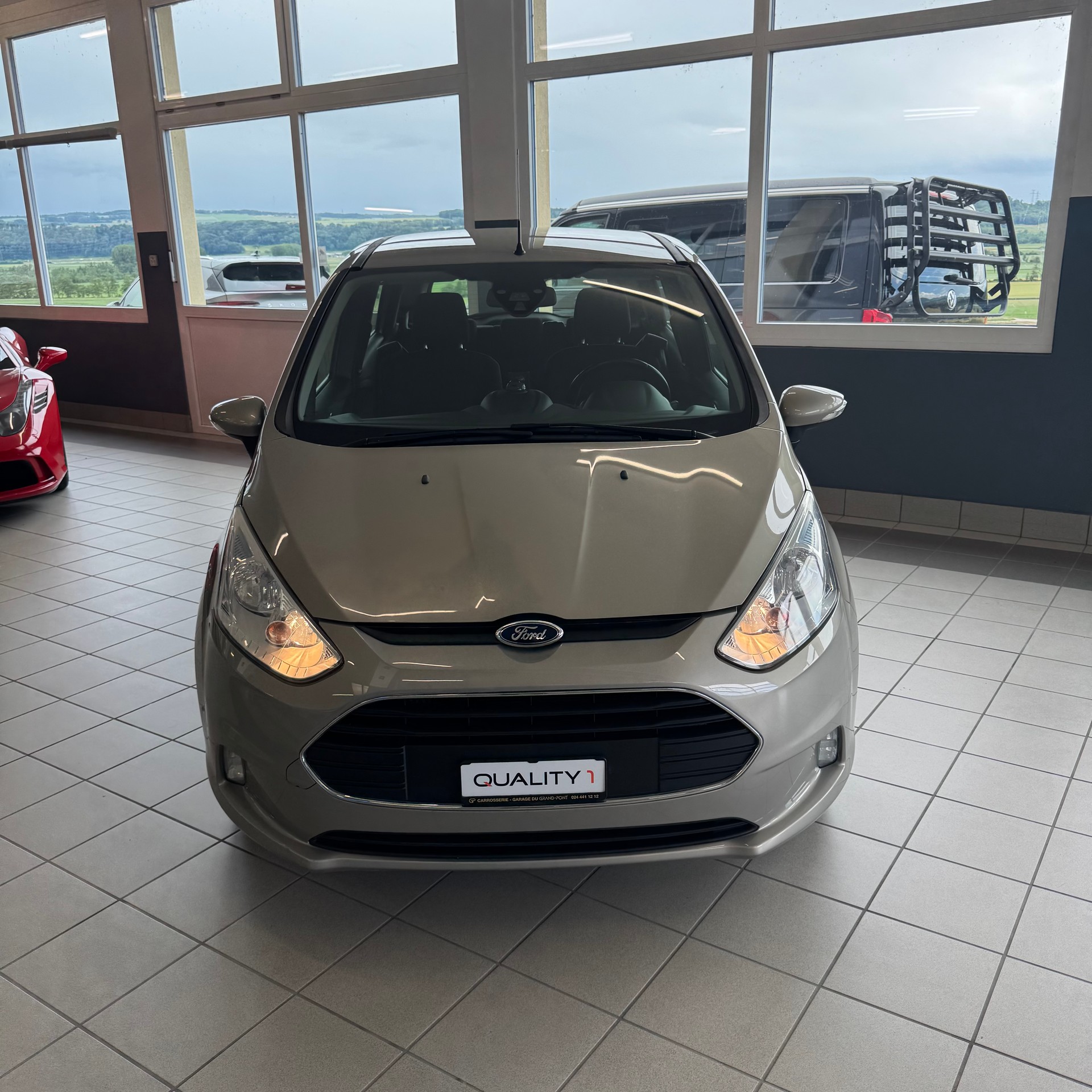 FORD B-Max 1.0 SCTi Titanium-image-1