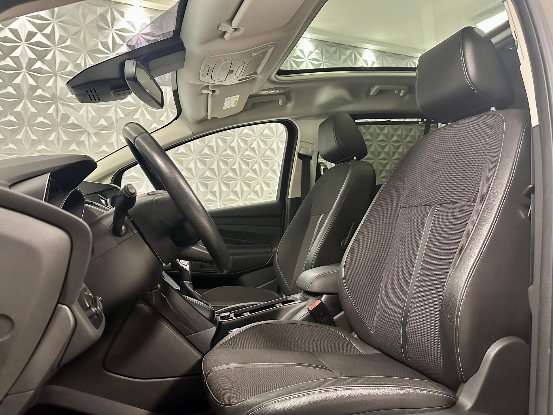 FORD GrC-Max 1.5 SCTi Titanium Automat **7-PLÄTZER**-image-10