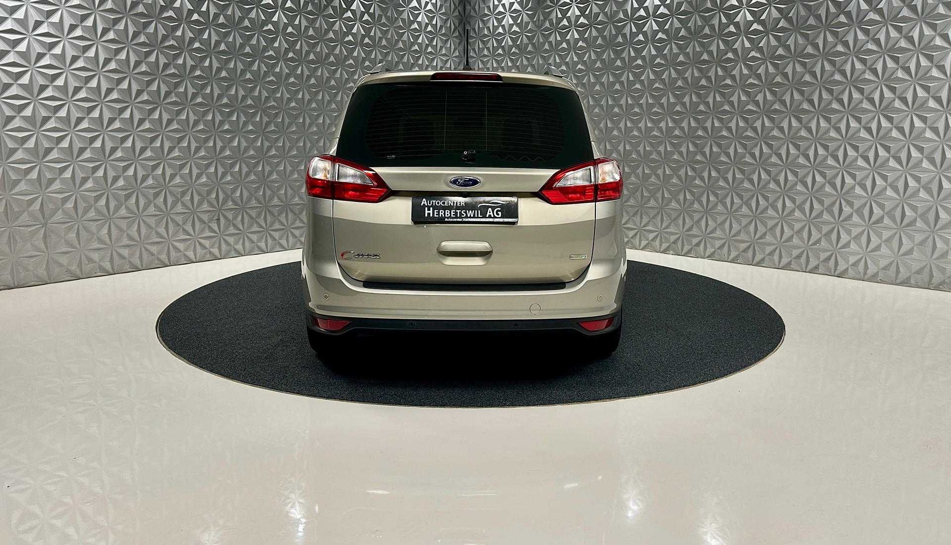 FORD GrC-Max 1.5 SCTi Titanium Automat **7-PLÄTZER**-image-5