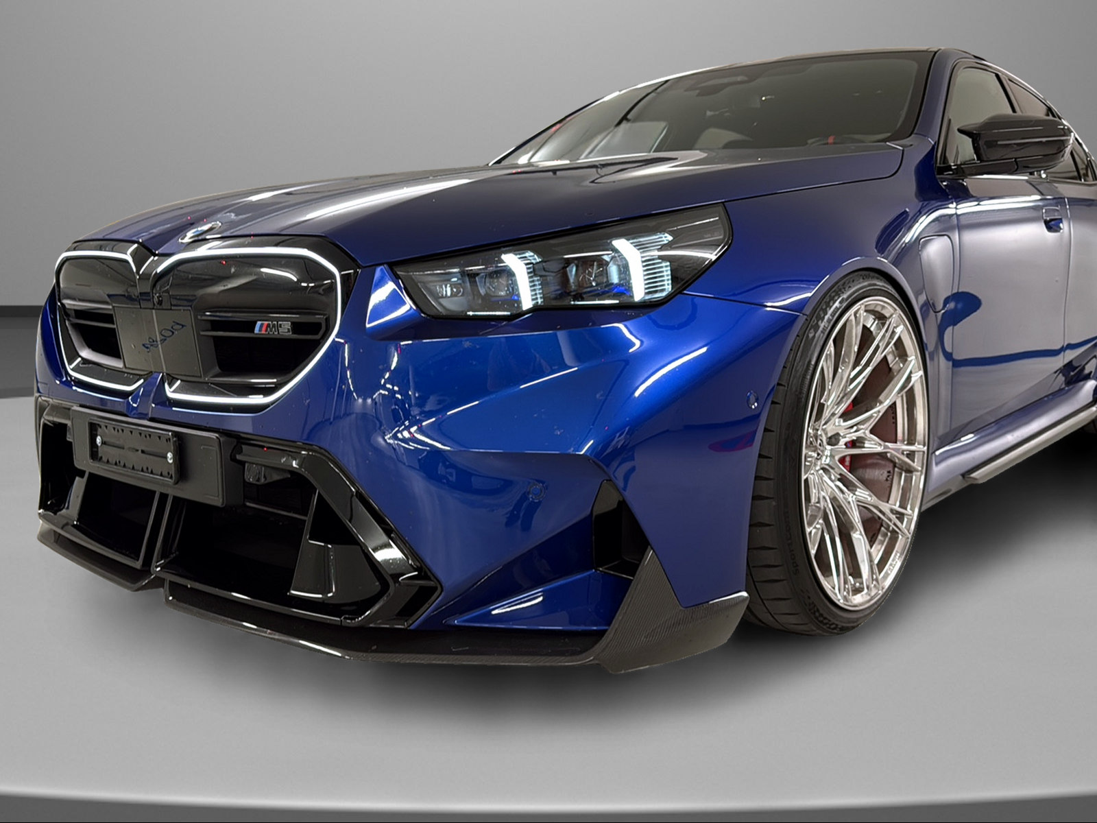 BMW M5 xDrive-image-1