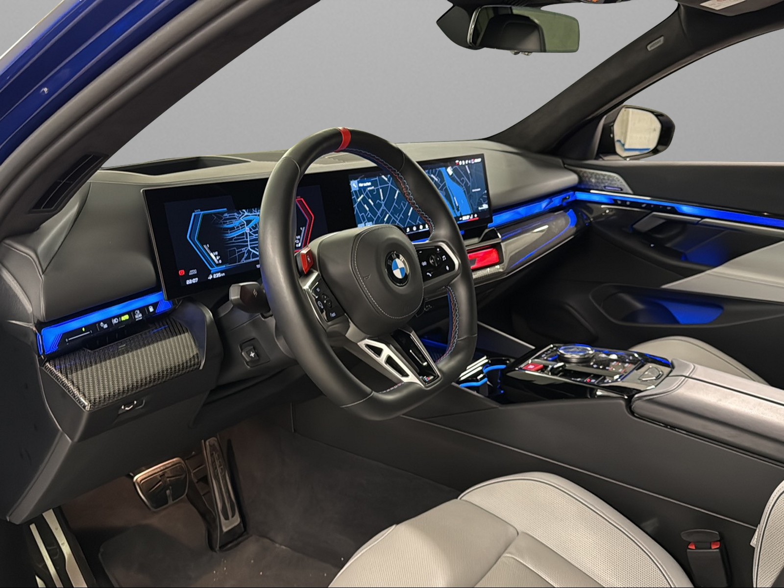 BMW M5 xDrive-image-13