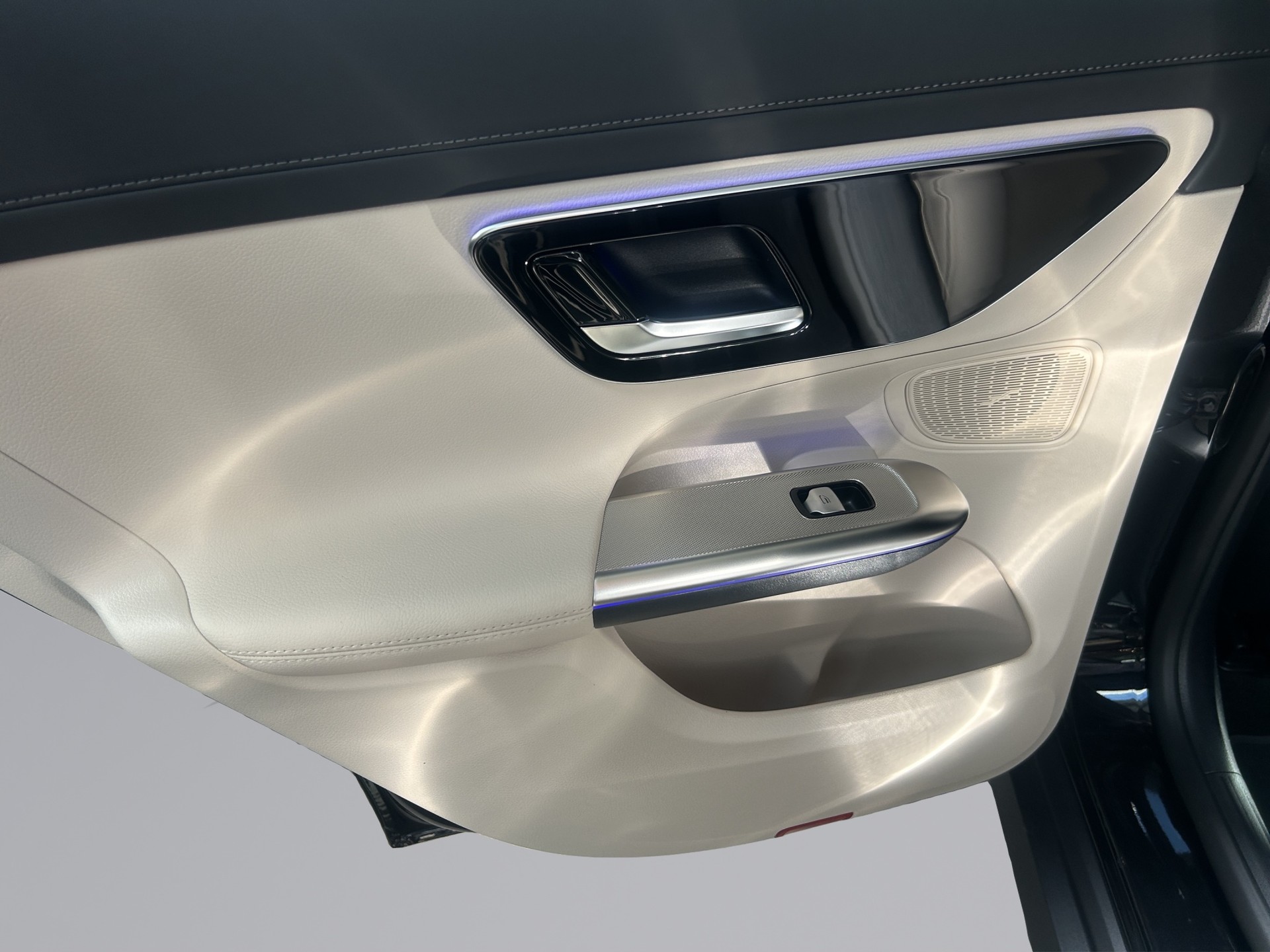 MERCEDES-BENZ GLC 200 Avantgarde 4matic-image-11