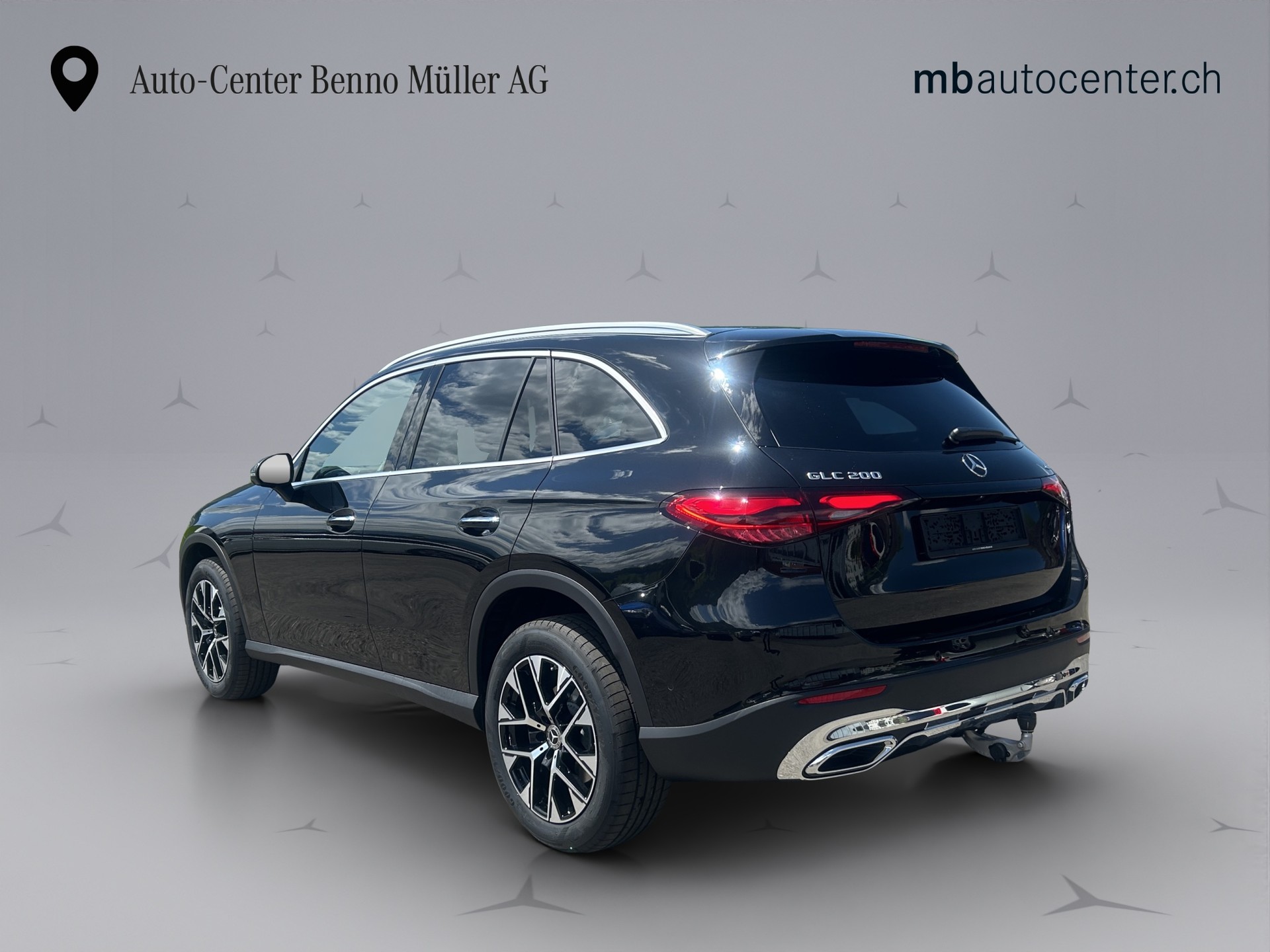 MERCEDES-BENZ GLC 200 Avantgarde 4matic-image-3